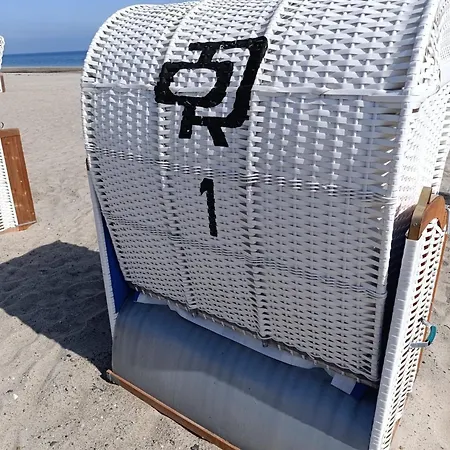 Wellenhuepfer Saisonstrandkorb Inklusive Апартаменты